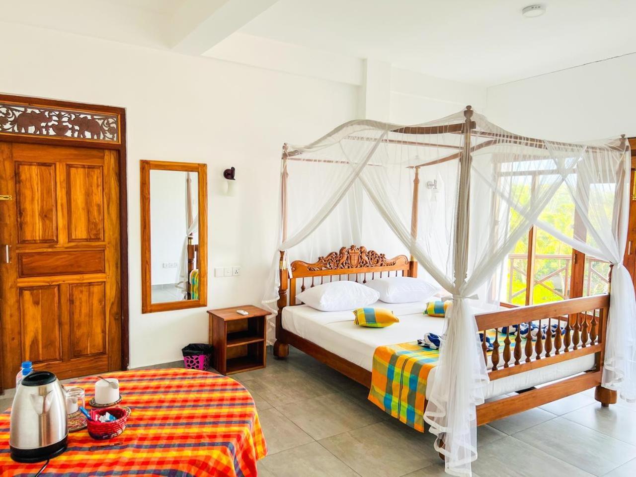 Twenty-Two Weligambay Hotel Weligama Exterior foto