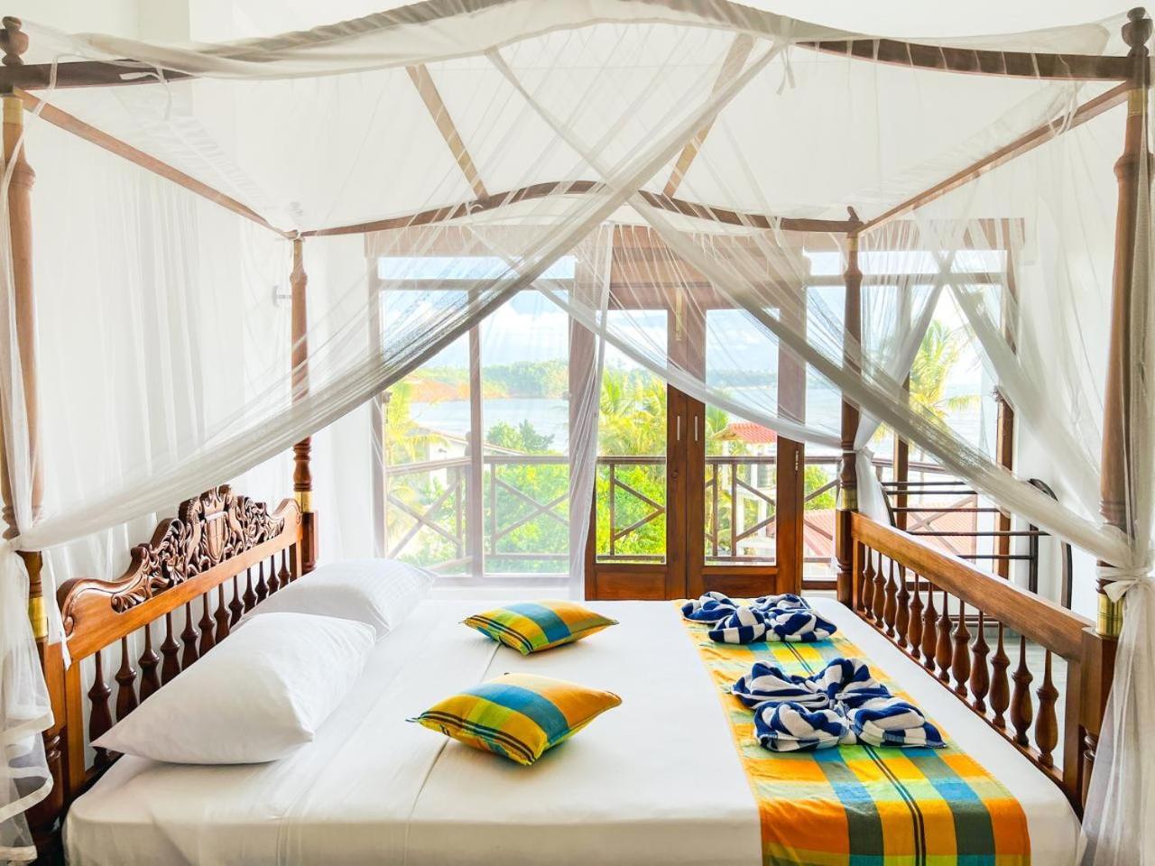 Twenty-Two Weligambay Hotel Weligama Exterior foto