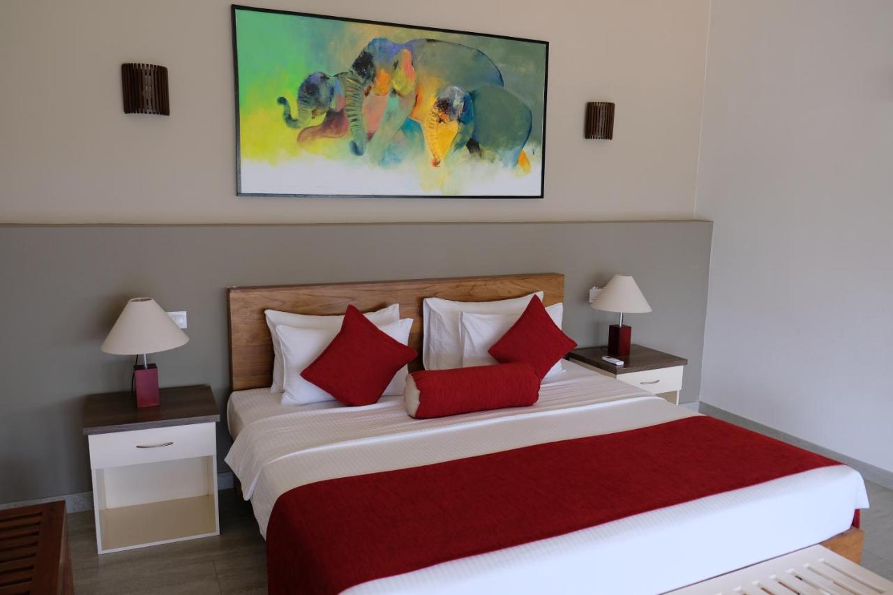 Twenty-Two Weligambay Hotel Weligama Exterior foto